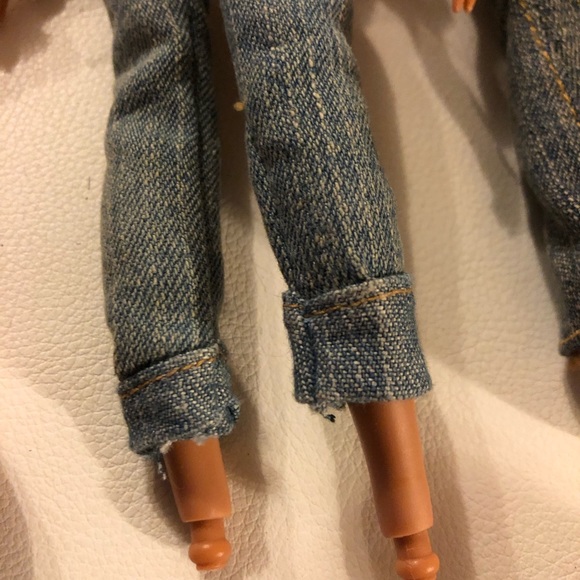 Lot Of 4 Bratz Dolls 2001 MGA Vintage Original Yasmin Chloe Please Read - Picture 2 of 16